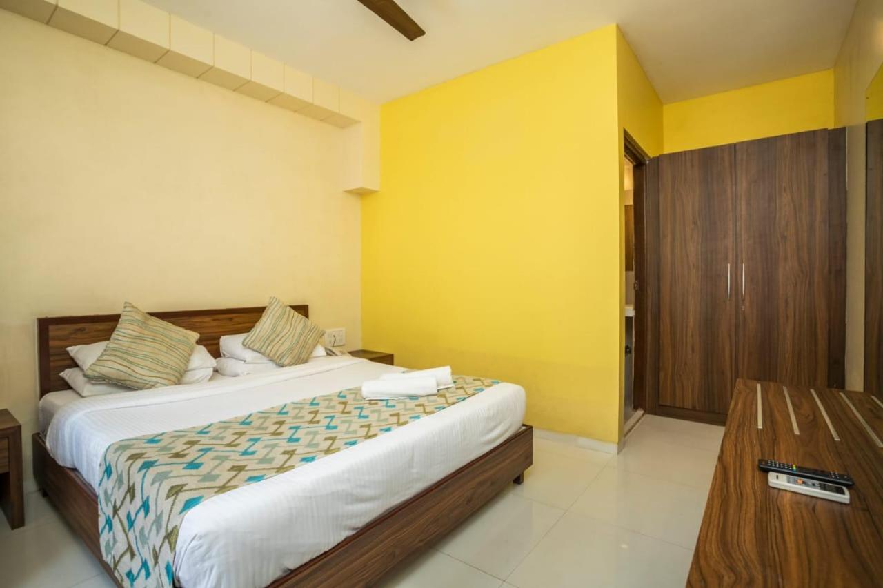 Hotel Holiday Goa Arpora Exterior foto